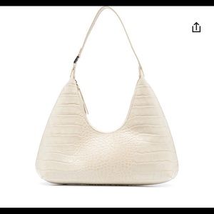 BY FAR AMBER SHOULDER BAG IN VANILLA WHITE